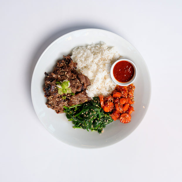 Korean Bulgogi Rice Bowl with Gochujang Sauce